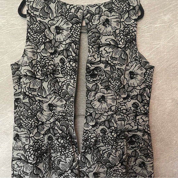 Lands End Ponte Shift Dress - Picture 5 of 6